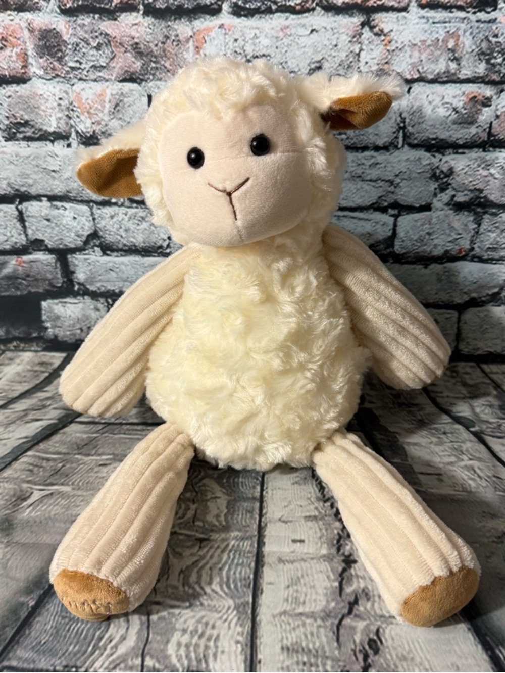 Retired 2020 Scentsy Buddy Lenny The Lamb 15” Plush - No Scent Pack (SCENT-01)